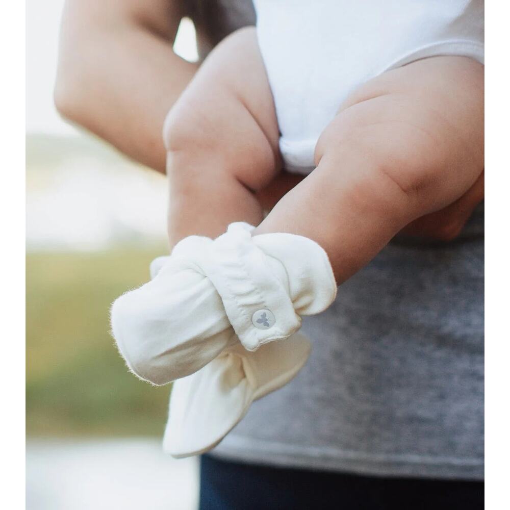 Burt's Bees Baby Unisex Eggshell Organic Cotton Booties Size 0-3 Months